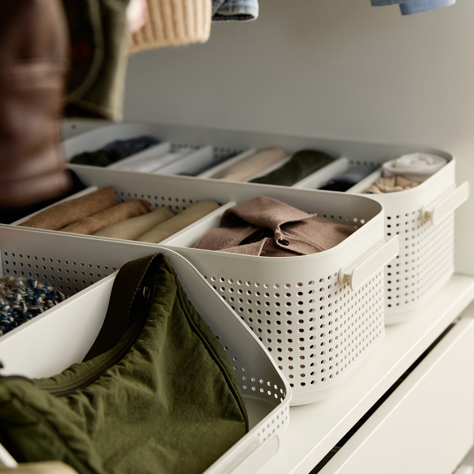 rotho-wop-trennw-nde-m-schrank-organizer-wei-atmungsaktiv image 2