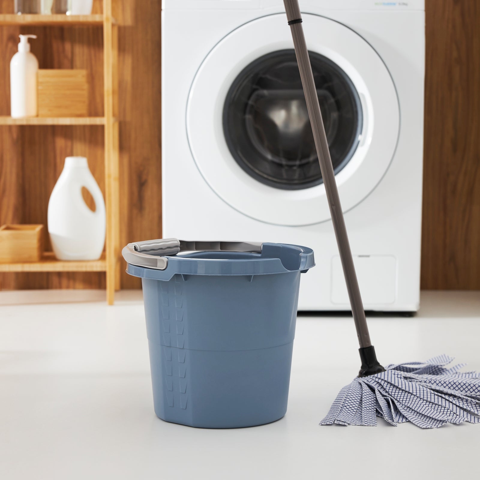 rotho-daily-skaleneimer-10l-anthrazit-eimer-mit-skala image 3