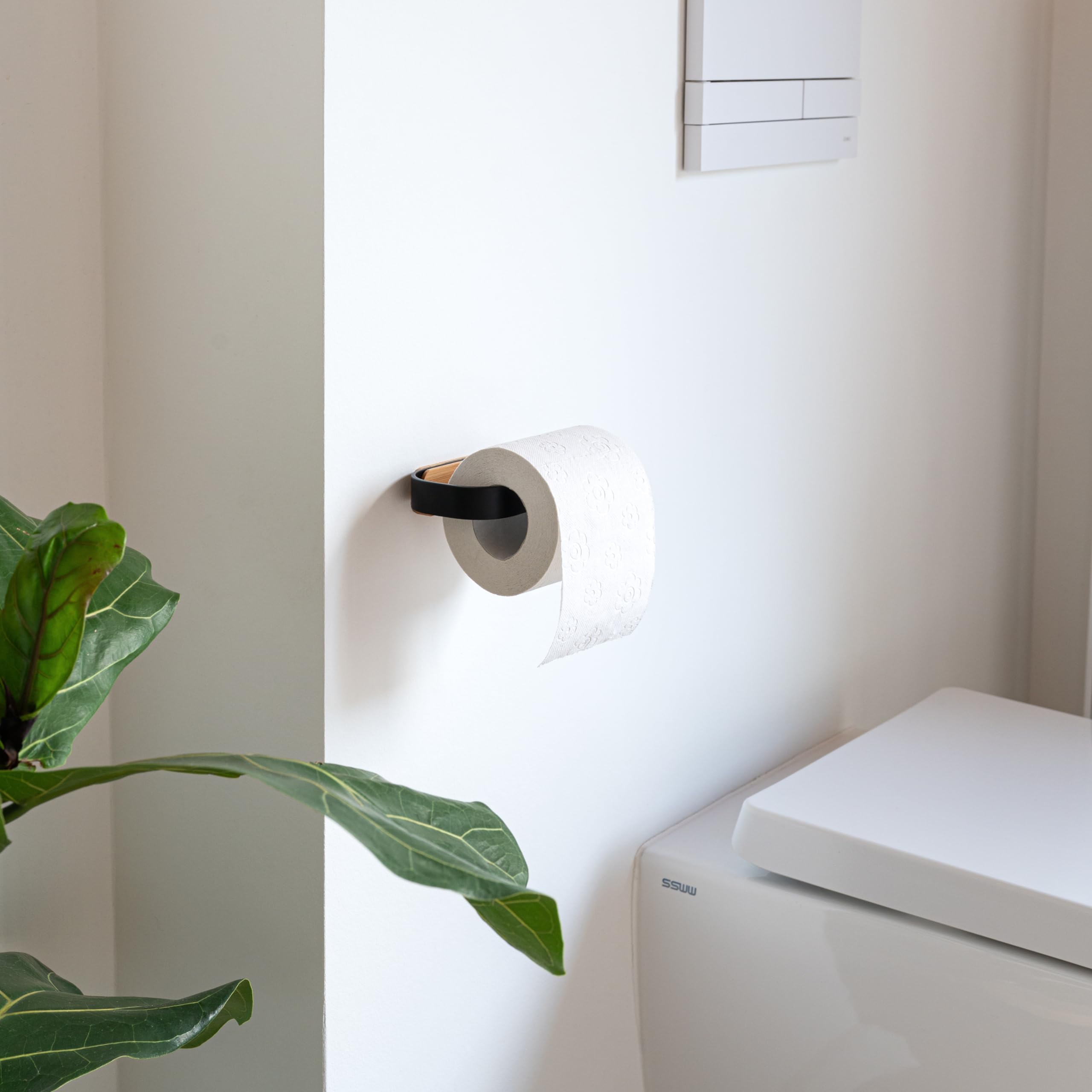 kazai-leif-toilettenpapierhalter-schwarz-matt-ohne-bohren-bambus image 5
