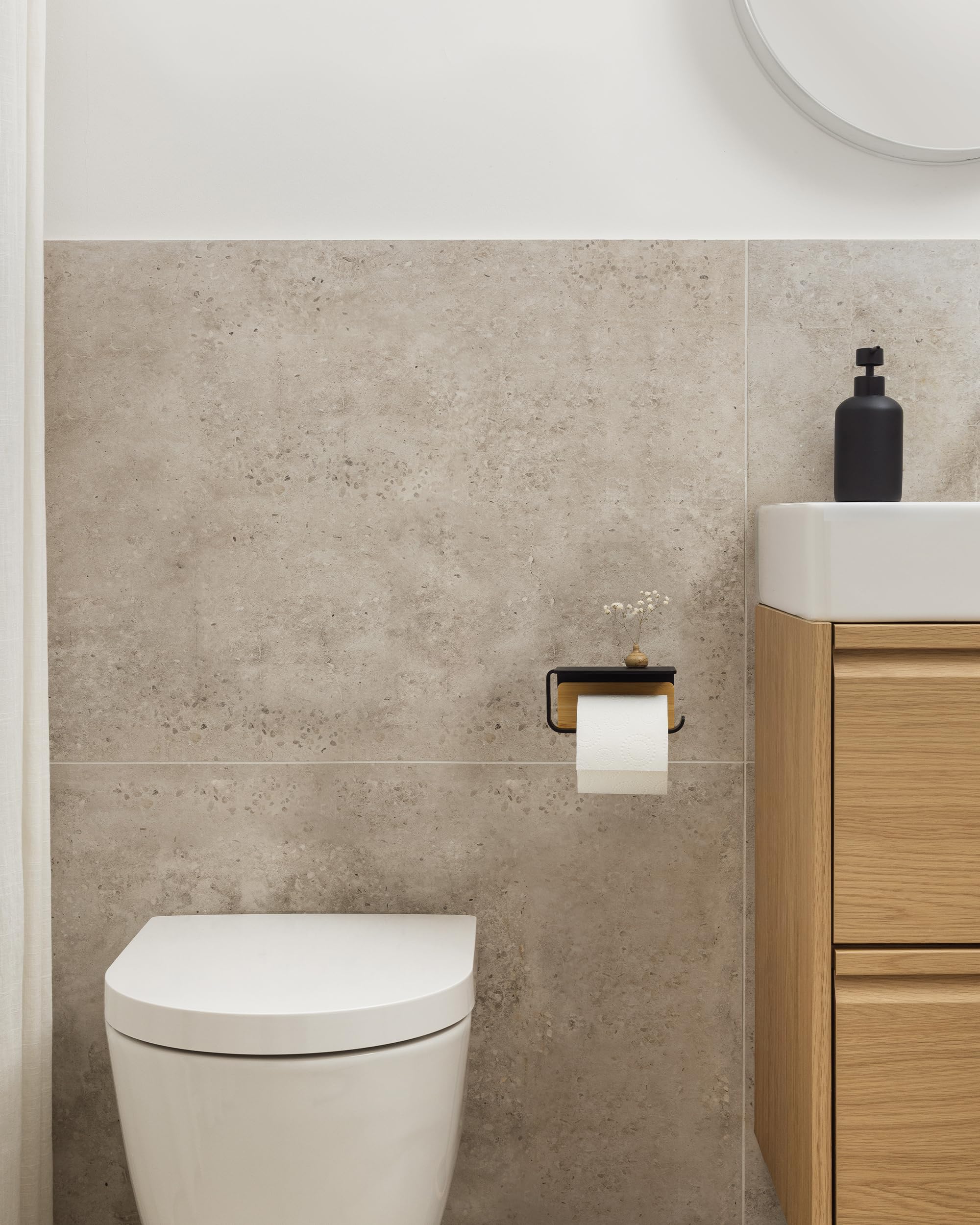 kazai-leif-toilettenpapierhalter-ohne-bohren-schwarz-mit-ablage image 6