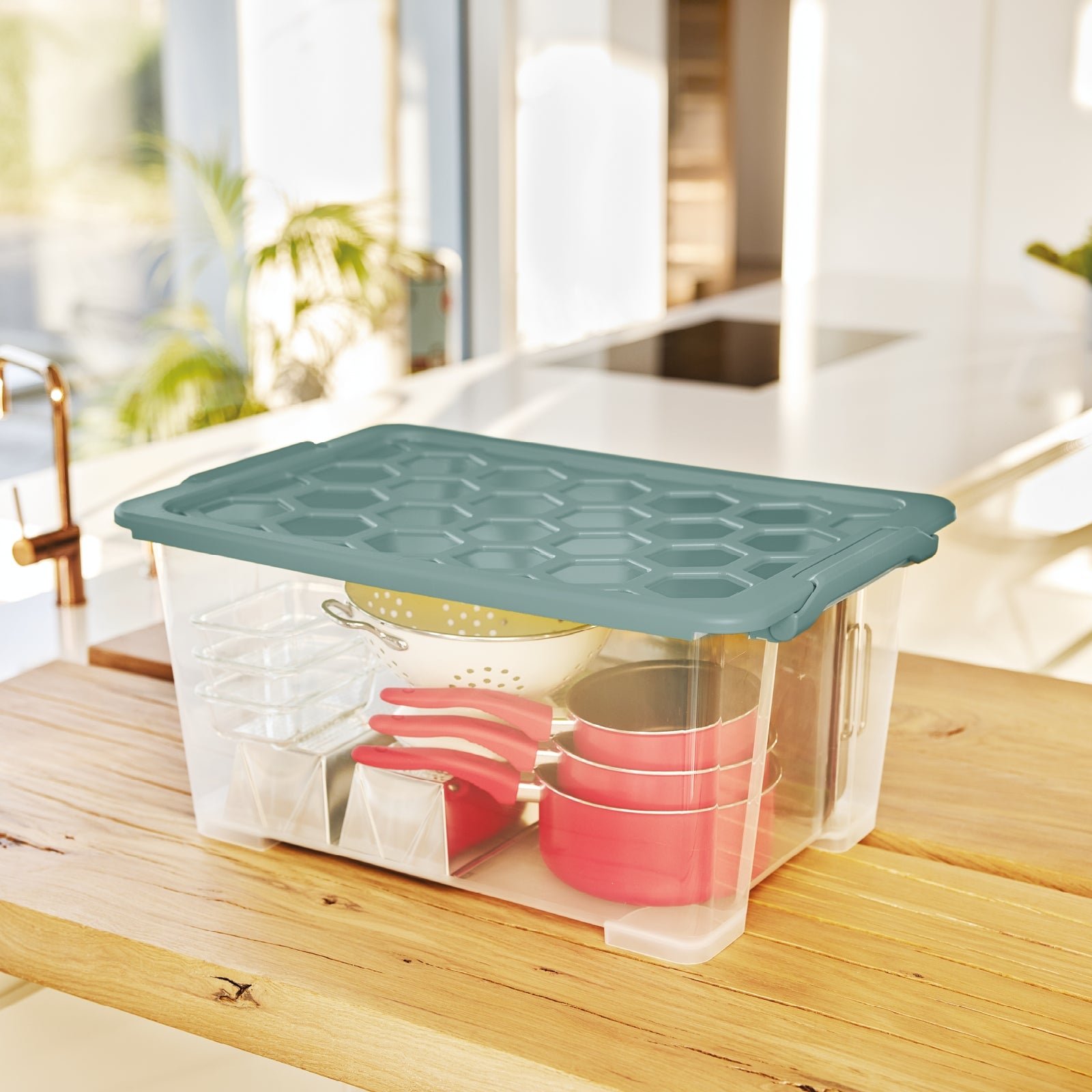rotho-evo-safe-keeping-box-44l-3er-transparent-mistletoe-gr-n image 5
