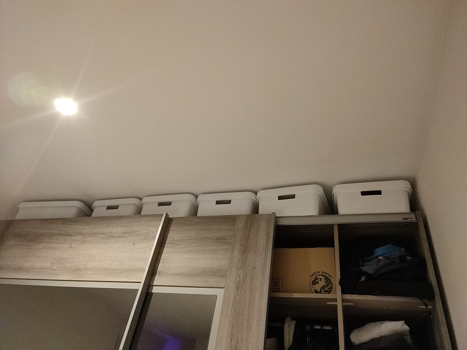 Schlicht weiß